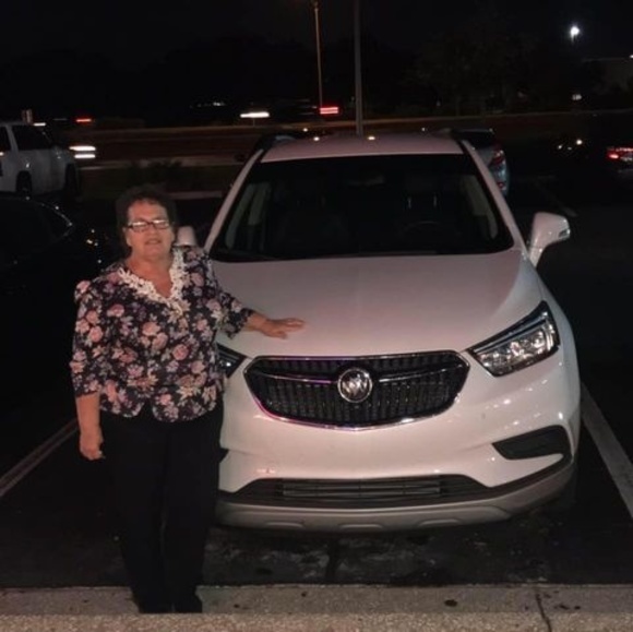 Profile Picture of Debra Calhoun (@debra_calhoun) on Poshmark