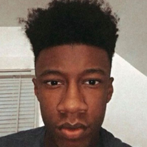 Profile Picture of Jayshawn Folston (@folstonjayshawn) on Poshmark