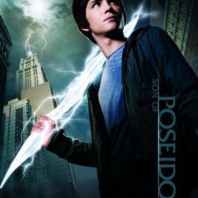 Profile Picture of Logan  Lerman (@LoganWadeL) on Twitter