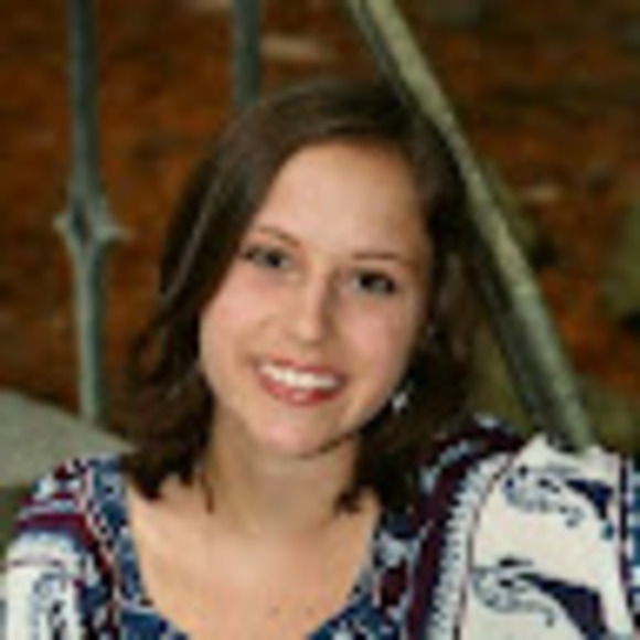 Profile Picture of Rachel Stubler (@rachelstubler) on Poshmark