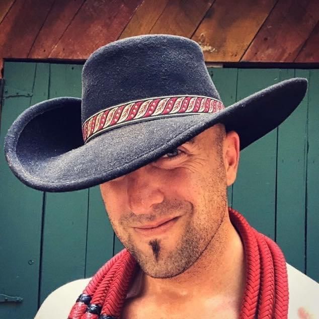 Profile Picture of Aaron Bonk (@@aaronbonkshow) on Tiktok