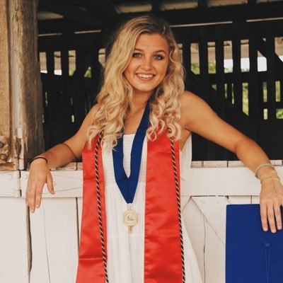 Profile Picture of Angela Cook (@angelamcook) on Twitter