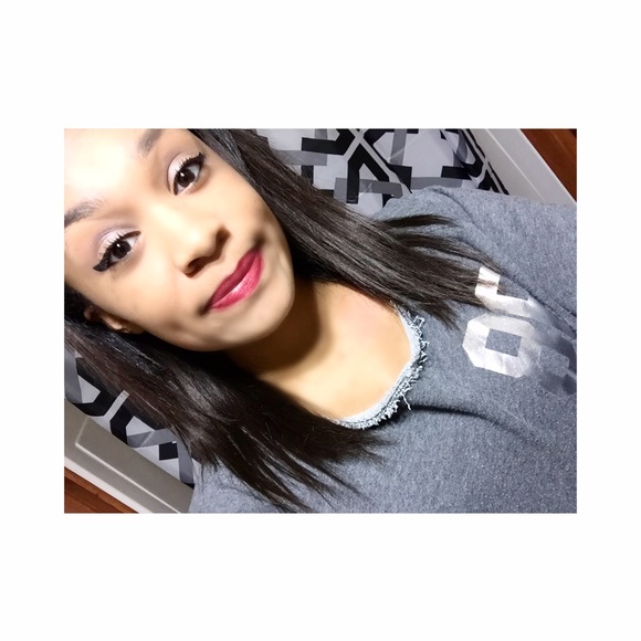 Profile Picture of Andreanna Bender (@andreannabender) on Poshmark