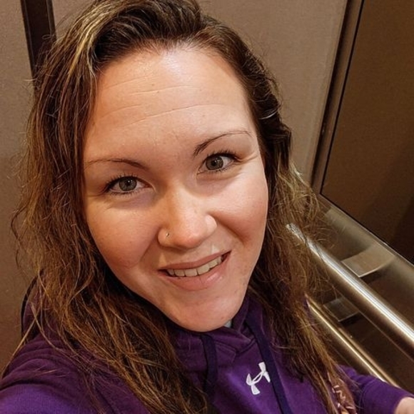 Profile Picture of Leanne Emery (@emeryinspired) on Poshmark