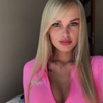 Profile Picture of Julia Cybulska (@cybulsia) on Instagram