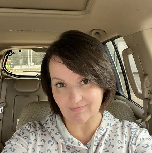 Profile Picture of Mona Roney jenkins (@mona_lpn) on Poshmark