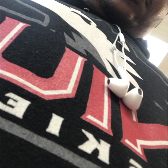 Profile Picture of Michael Leigh (@mleigh900) on Poshmark