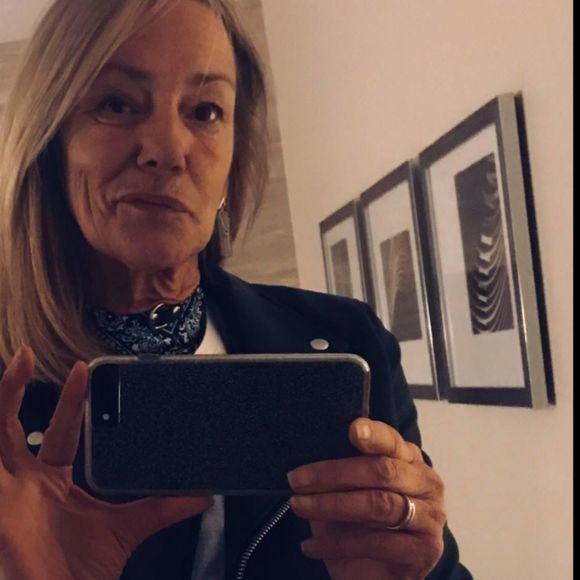 Profile Picture of Sherry Bennett (@sherrybennet153) on Poshmark