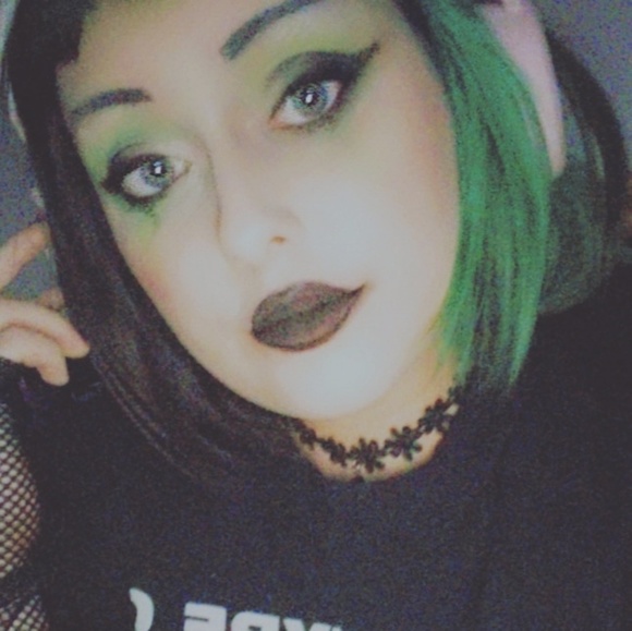 Profile Picture of Libby Jean (@liiibbyy) on Poshmark
