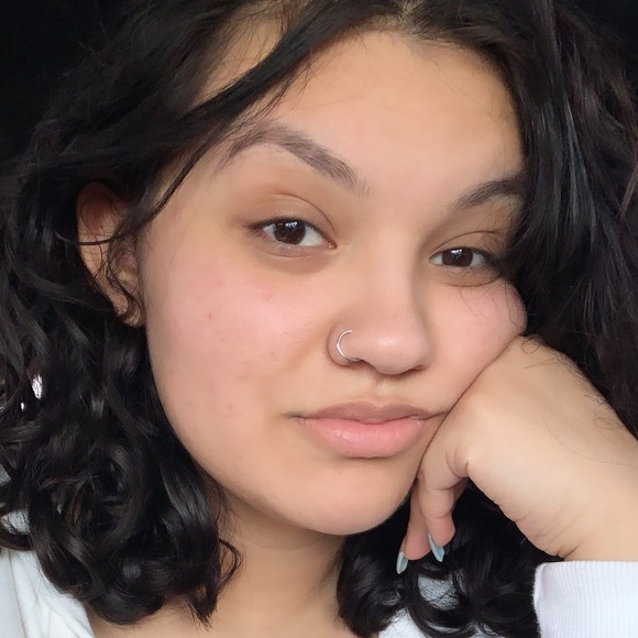 Profile Picture of Kassandra Ruvalcaba (@kassandraruvalc) on Poshmark