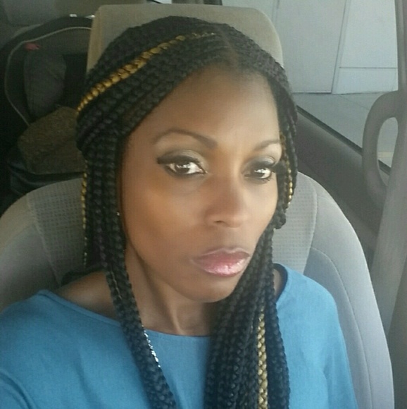 Val Wright - Poshmark Profile Picture of Val Wright (@valw0320) on Poshmark