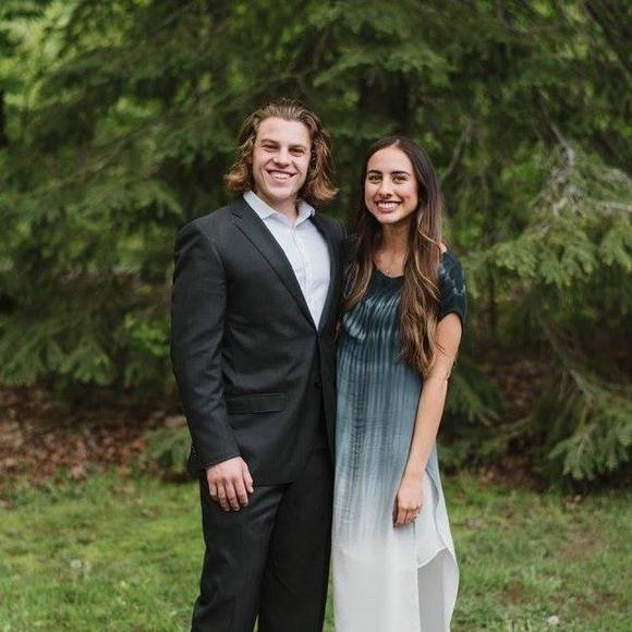 Profile Picture of Brett Borinstein (@brettborinstein) on Poshmark