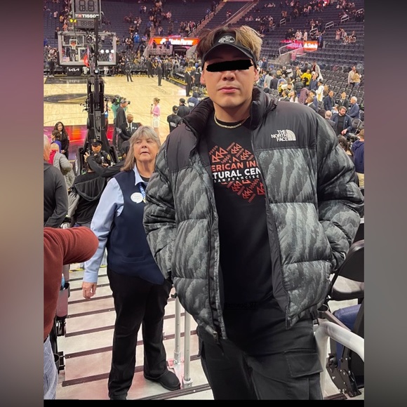Profile Picture of Michael Klinker (@ntvgoku) on Poshmark