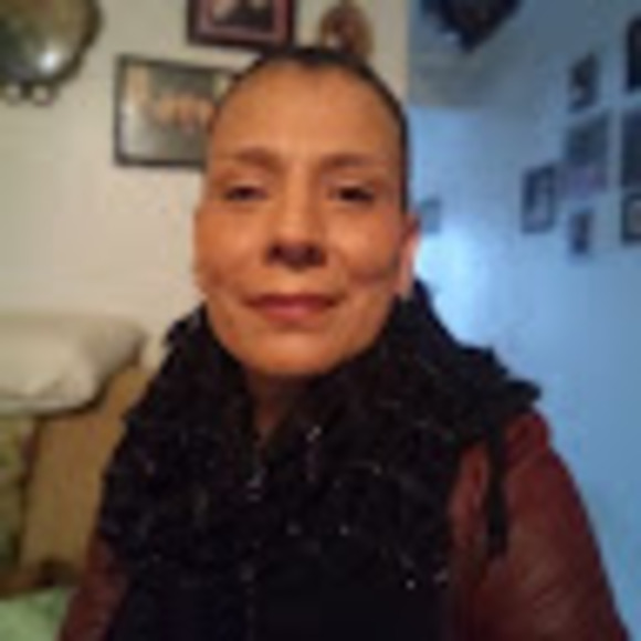 Profile Picture of Michelle Alvarado (@michellealva306) on Poshmark