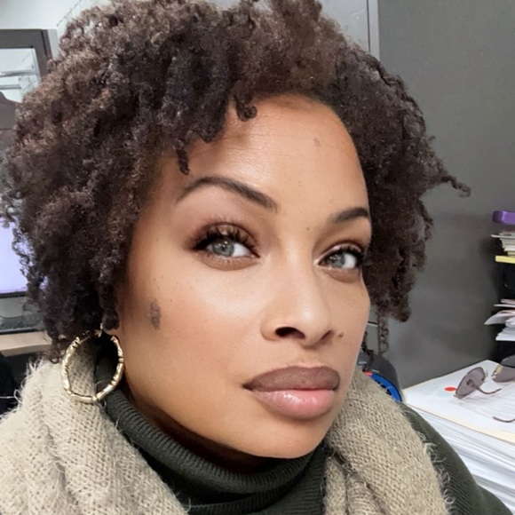 Profile Picture of Tamika Butler (@tamikabutler718) on Poshmark
