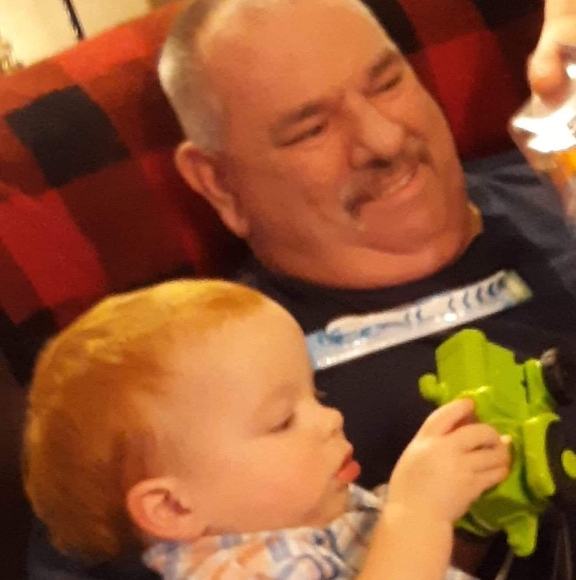 Profile Picture of Darin Hampton (@darinhampton69) on Poshmark