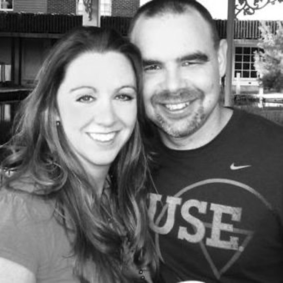 Robert Walkup - Poshmark Profile Picture of Robert Walkup (@walkup04) on Poshmark