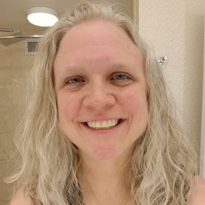 Profile Picture of Jennifer DeVries (@devriesers) on Twitter