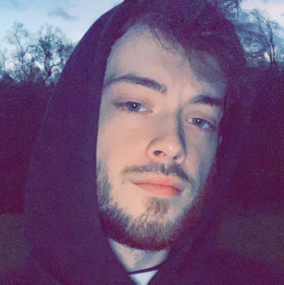 Profile Picture of Jake Nash (@ijakeryan) on Poshmark