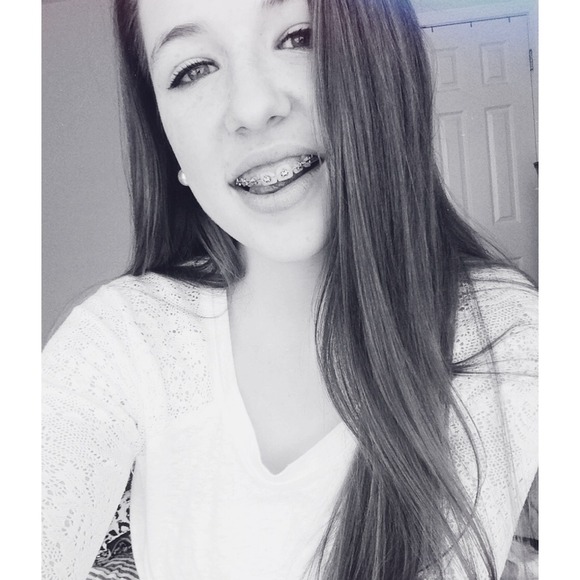 Profile Picture of Hannah Lackey (@hannah_lackey) on Poshmark