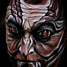 Profile Picture of Christopher Sheehy (@warbeard1983) on Twitter