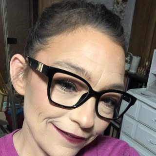 Profile Picture of Jenny Stepps (@unfilteredjenny) on Instagram