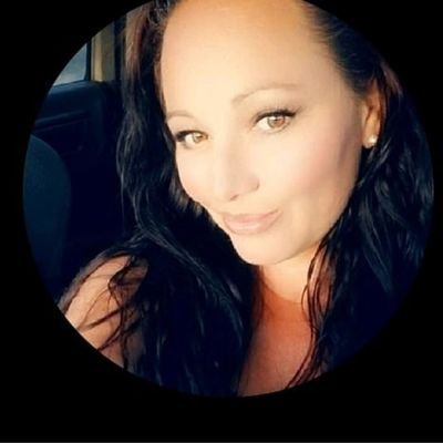 Profile Picture of Lea Phillips (@Princess_Energy) on Twitter