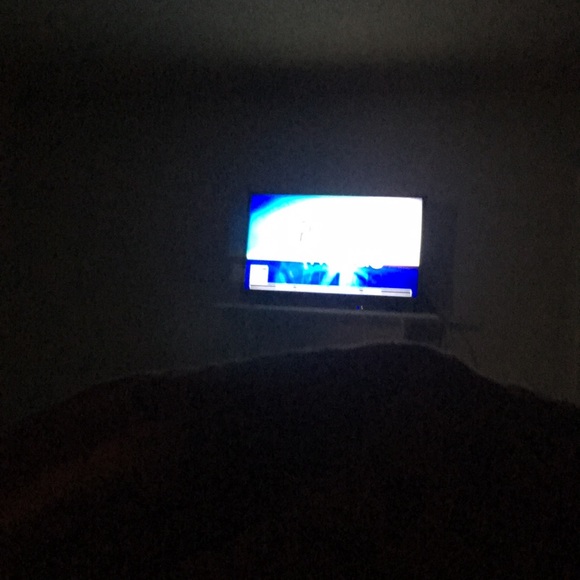 Profile Picture of Angela Weese (@icbonez) on Poshmark