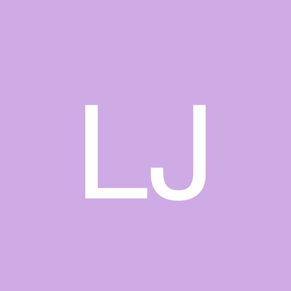 Profile Picture of Lucille Johnson (@lucillejohns892) on Poshmark