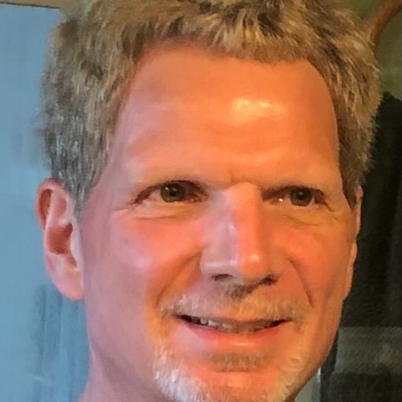 Profile Picture of Thomas Reese (@trichr2) on Poshmark