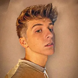 Profile Picture of   i aixís durant tot el... (@daviditsme_cat) on Tiktok