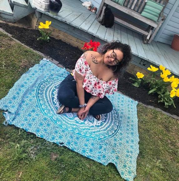 Profile Picture of Naya Schurter (@missynaya) on Poshmark