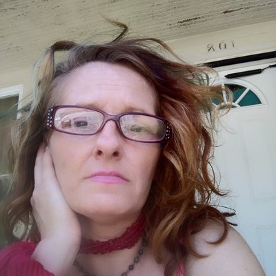 Profile Picture of Lisawalski.lw (@LisawalskiL) on Twitter
