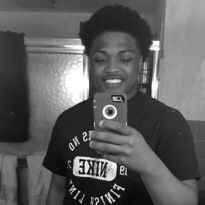 Profile Picture of Michael Chachere (@I_GrindToShine) on Twitter