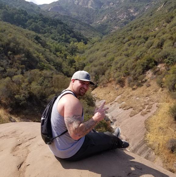 Profile Picture of Dylan Amos (@dylan_amos) on Poshmark