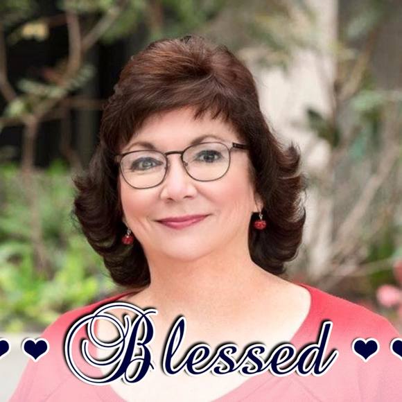 Cheryl Sannes - Poshmark Profile Picture of Cheryl Sannes (@huntersgodmom) on Poshmark