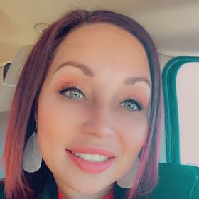 Profile Picture of Amber Diaz Bechthold (@ambynizzy) on Pinterest