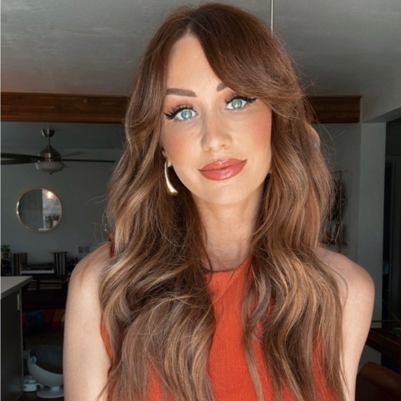 Profile Picture of Kristen Carstensen (@kricarst) on Poshmark