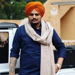 Profile Picture of 𝐀𝐚𝐦𝐢𝐫 खान راگا  ਲਾਰੈਬ 🖤 (@call.me.raga) on Instagram