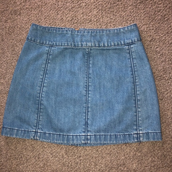 Profile Picture of Mackenzi Diestler (@mmdhzc) on Poshmark