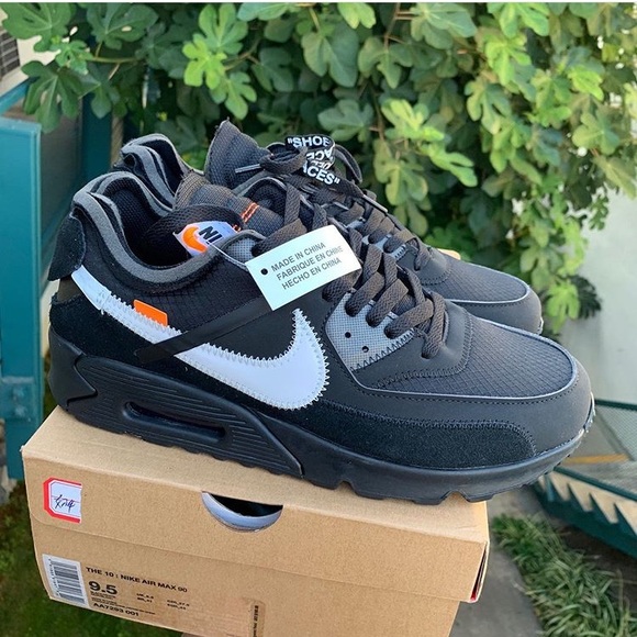 Profile Picture of Ulises Chairez (@heatshopkickz) on Poshmark