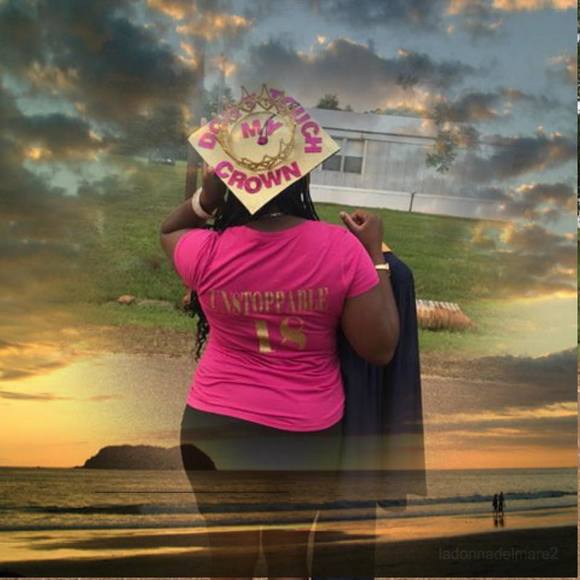 Vonnie Charles - Poshmark Profile Picture of Vonnie Charles (@vonniecharles) on Poshmark