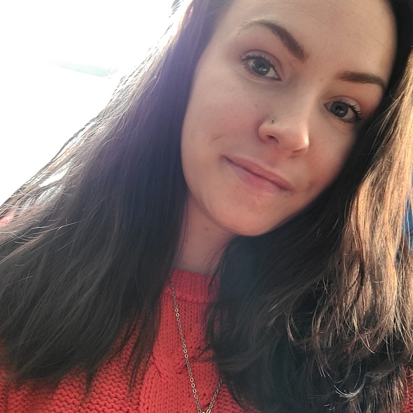 Profile Picture of Mary ruby Lescord (@mlescord) on Poshmark