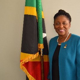 Profile Picture of Thelma Phillip-Browne (@thelma_browne) on Twitter