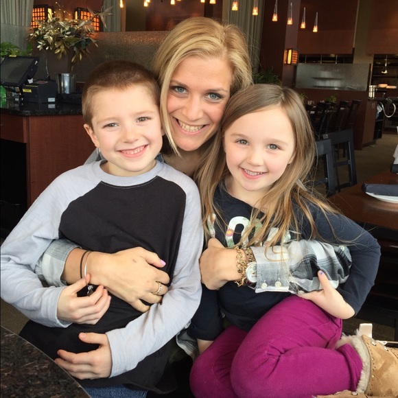 Profile Picture of Jamie Swirsky (@jalyse12) on Poshmark