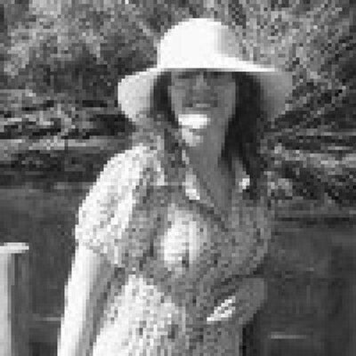 Profile Picture of LYNNE OCONNOR (@VastBridgesCCO) on Twitter