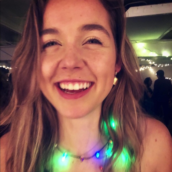 Profile Picture of Megan Michalik (@mmegs25) on Poshmark