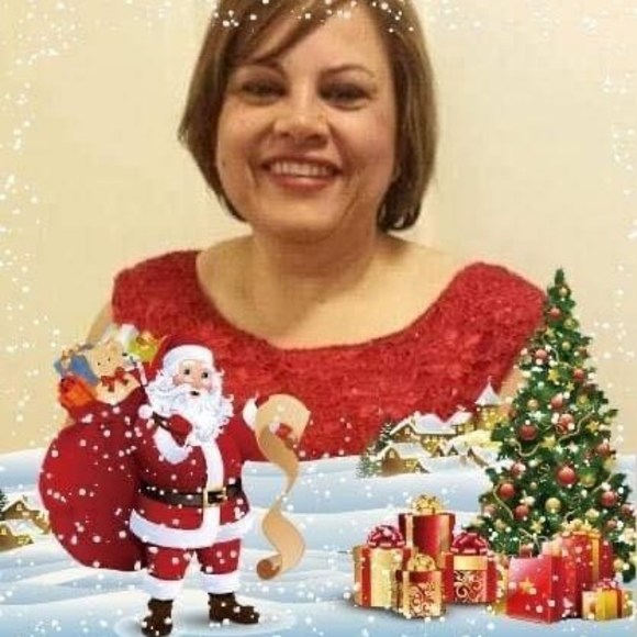 Profile Picture of Lucy Rivera (@lucinelperez) on Poshmark