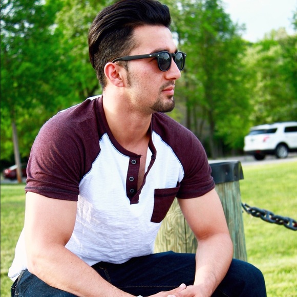 Profile Picture of Mohammad Anwari (@samim13) on Poshmark