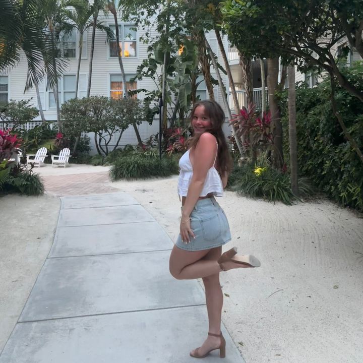 Profile Picture of jos (@joslynwidawski) on Tiktok